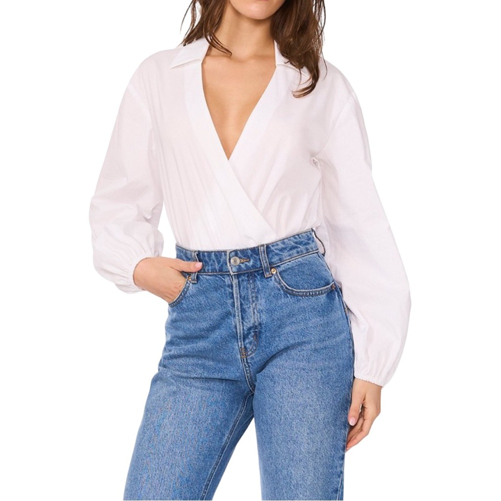 NEW!!!  1. State V-Neck Collar Long Sleeve Wrap Front Bodysuit - White - Size L
